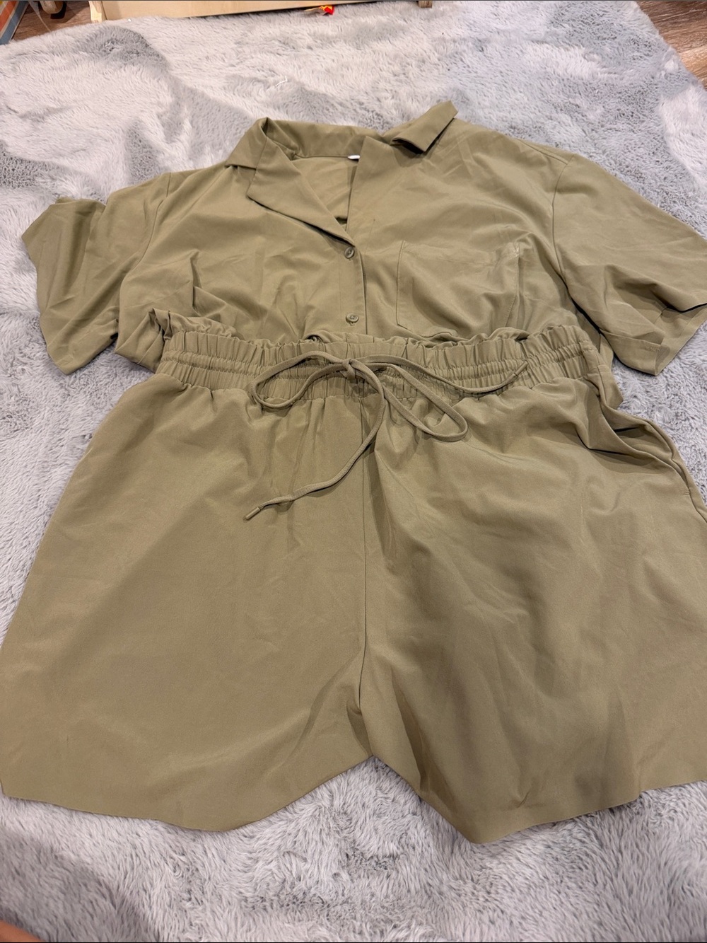 Athleta large Olive Drawstring Shorts Jumpsuit
